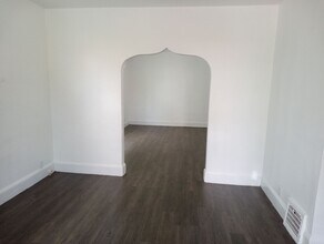 422 Dexter St in Toledo, OH - Building Photo - Building Photo