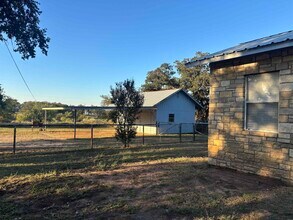 118 Reed Ranch Rd in Buchanan Dam, TX - Building Photo - Building Photo