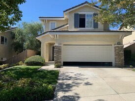 1615 Carriage Cir in Vista, CA - Building Photo