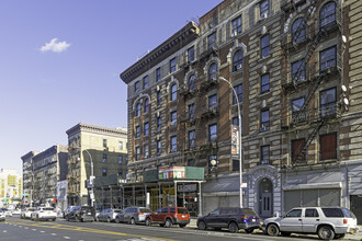 2129-2133 Amsterdam Ave in New York, NY - Building Photo - Building Photo