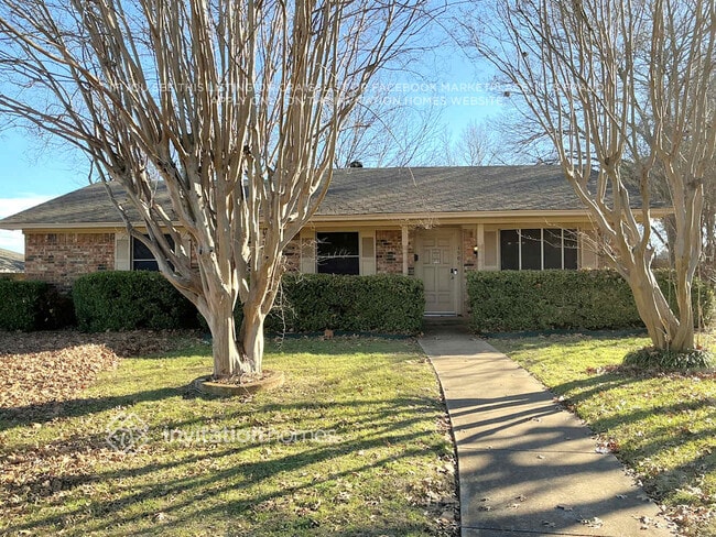 property at 150 Valleyglen Dr