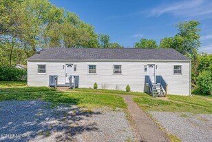 158 Hamilton Cir in Oak Ridge, TN - Building Photo