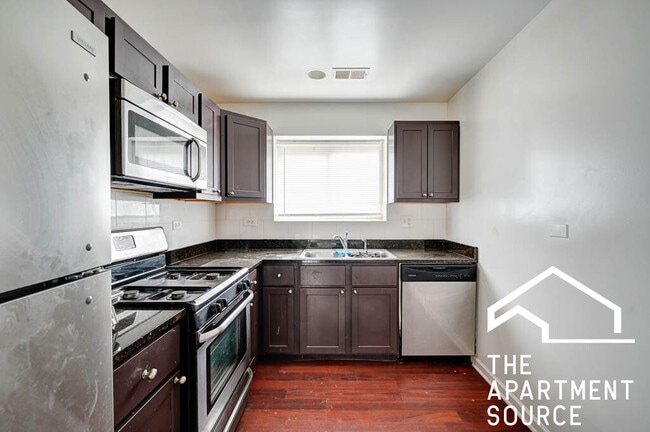 property at 2530 W Fitch Ave