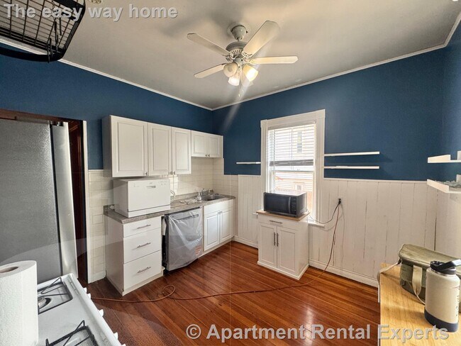 27 Gilman Ter, Unit 1F in Somerville, MA - Building Photo - Building Photo