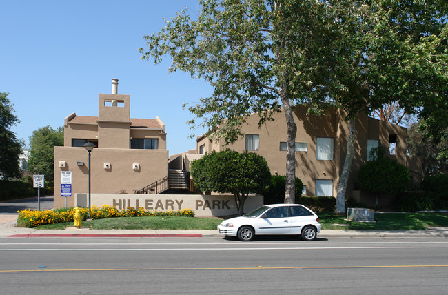 13515 Hilleary Pl in Poway, CA - Foto de edificio - Building Photo