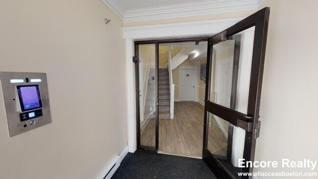 property at 123 Sutherland Rd