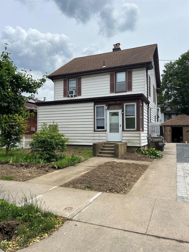 property at 250-30 41st Dr