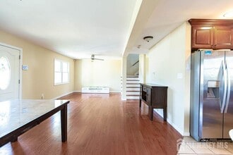 188 Loring Ave in Edison, NJ - Building Photo - Building Photo