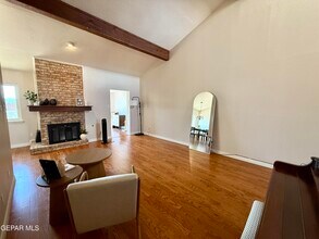 7040 Portugal Dr in El Paso, TX - Building Photo - Building Photo