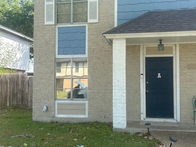 property at 5007 Meandering Ln