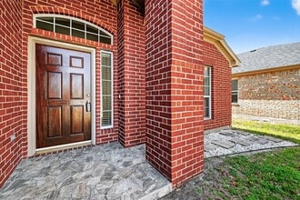 9830 Lynette Falls Dr in Houston, TX - Building Photo - Building Photo