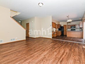 204 Winding Trl in Genoa, IL - Building Photo - Building Photo