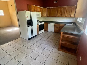 609 N Sprigg St, Unit Up in Cape Girardeau, MO - Building Photo - Building Photo