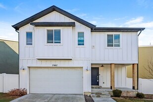 7907 S Gaea Ct in West Jordan, UT - Building Photo