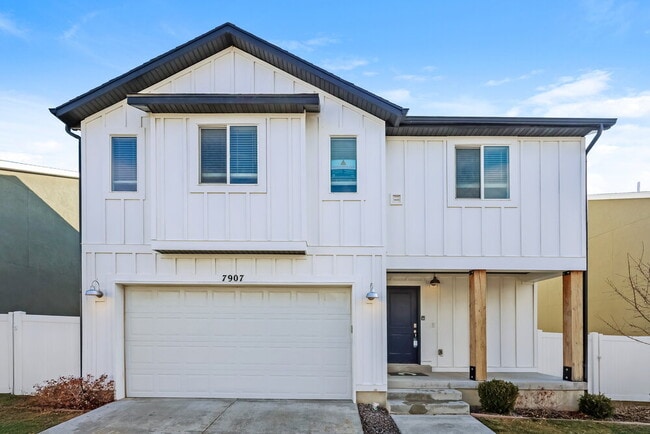 property at 7907 S Gaea Ct