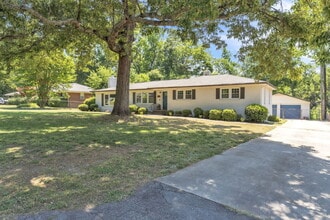 822 Sharonwood Dr in Anderson, SC - Building Photo - Building Photo