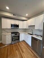 69 Pearl St, Unit 2G in Somerville, MA - Building Photo
