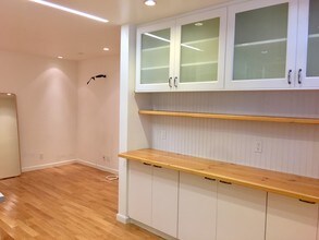 12116 Ohio Ave, Unit 12116 in Los Angeles, CA - Foto de edificio - Building Photo