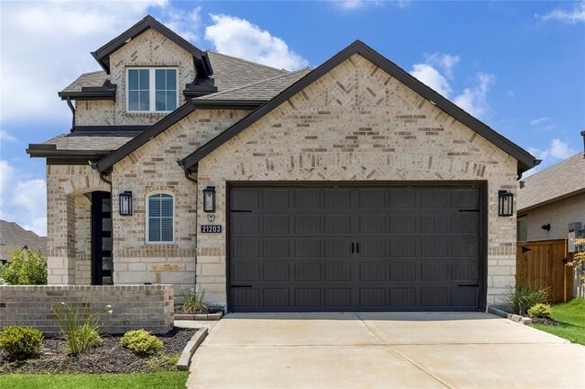 21203 Electric Lgt Trl in Cypress, TX - Building Photo - Building Photo