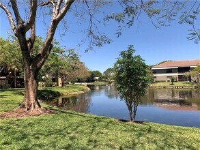 2448 NW 49th Ter, Unit # 4309 in Coconut Creek, FL - Foto de edificio - Building Photo