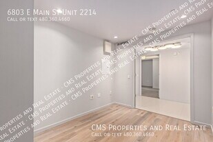 6803 E Main St in Scottsdale, AZ - Building Photo
