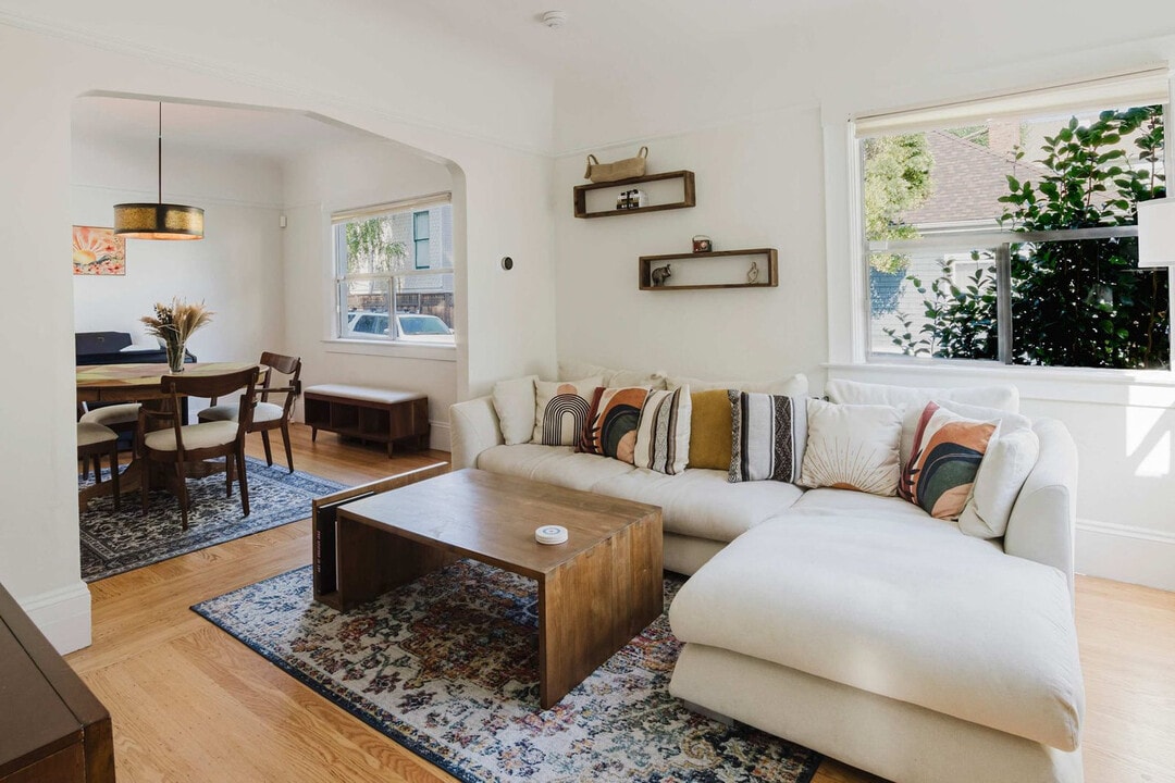 3791 Latimer Pl in Oakland, CA - Building Photo