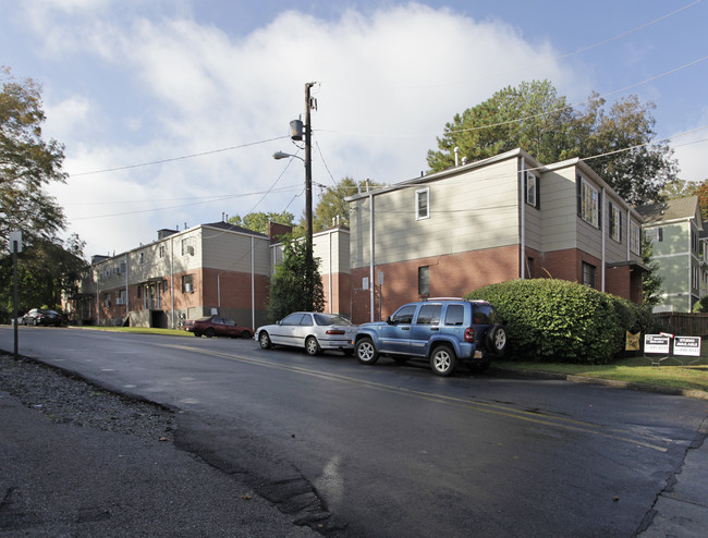 Seminole Court in Atlanta, GA - Building Photo - Building Photo