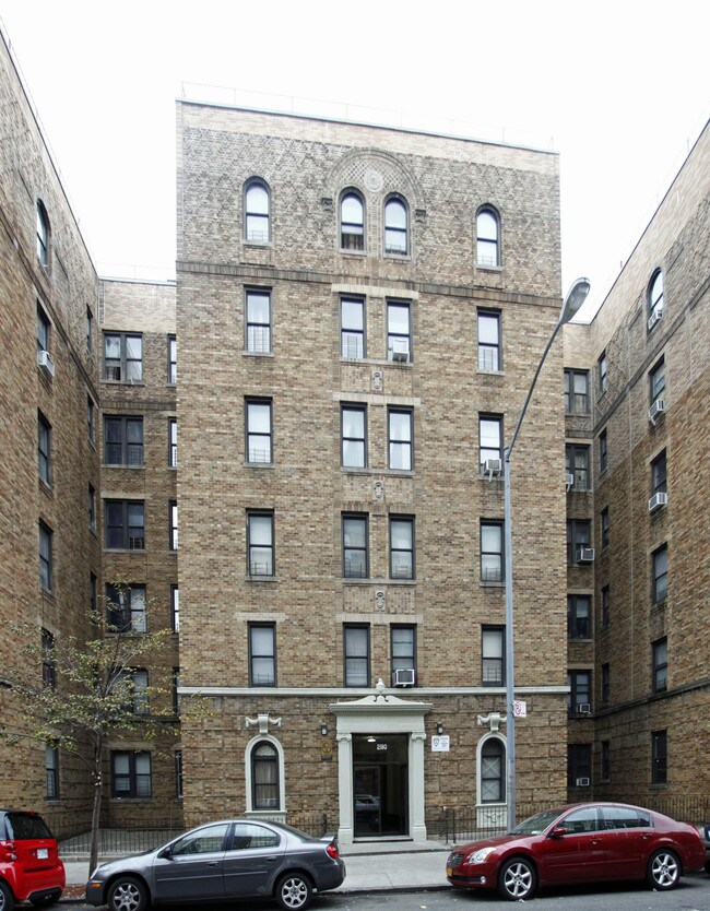 Rayan Apartments in Bronx, NY - Foto de edificio - Building Photo