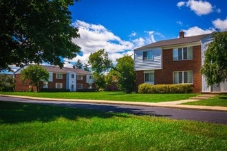 Harlo Apartments in Warren, MI - Foto de edificio - Building Photo