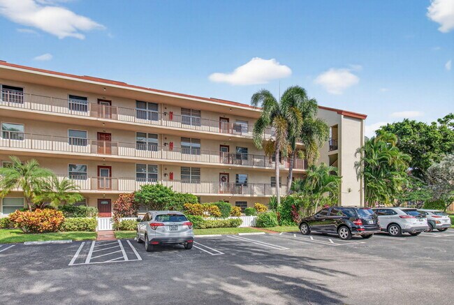 26 Abbey Ln in Delray Beach, FL - Building Photo - Building Photo