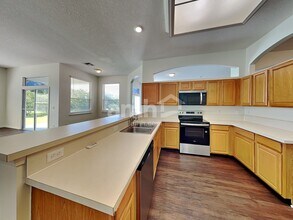 341 Diana Ct in St. Augustine, FL - Foto de edificio - Building Photo