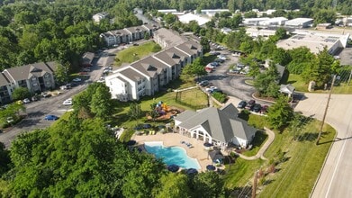 Vida Apartments in St. Charles, MO - Foto de edificio - Building Photo