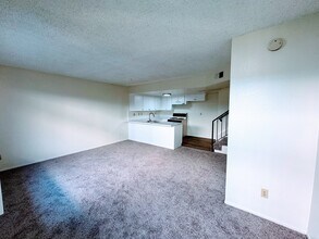 Orchard Plaza Apartments in Montebello, CA - Building Photo - Building Photo