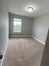 122 Iron Horse Dr E in Crestview, FL - Building Photo - Building Photo