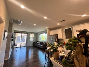 3230 E Yountville Dr in Ontario, CA - Building Photo - Building Photo