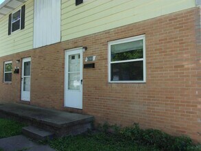 4366 Elmhurst Dr in Stow, OH - Building Photo - Building Photo