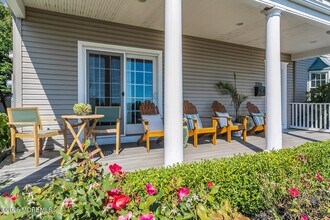 306 Ocean Rd in Spring Lake, NJ - Building Photo - Building Photo