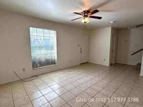 2203 Creekside Ln in Georgetown, TX - Building Photo - Building Photo