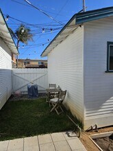 5075 Niagara Ave, Unit Unit 17 in San Diego, CA - Building Photo - Building Photo