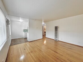 3326 Y St in Sacramento, CA - Building Photo - Building Photo