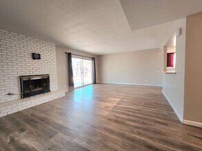 4476 E El Como Way in Las Vegas, NV - Building Photo - Building Photo