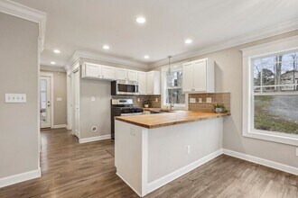 4716 Howe St in Durham, NC - Building Photo - Building Photo