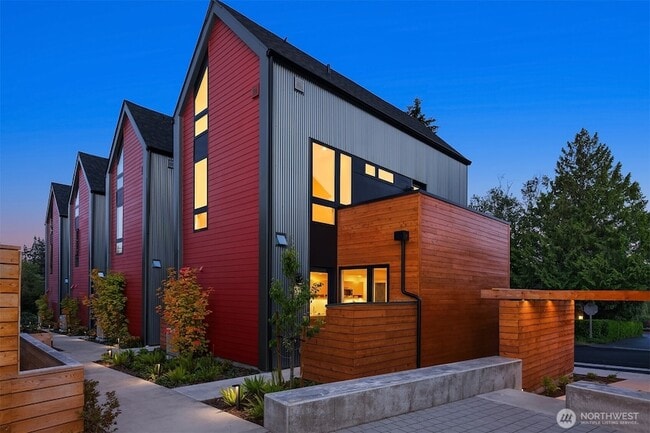 214 Shepard Way NW in Bainbridge Island, WA - Building Photo - Building Photo