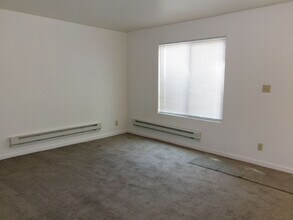 3905 Clear Acre Ln in Reno, NV - Building Photo - Building Photo