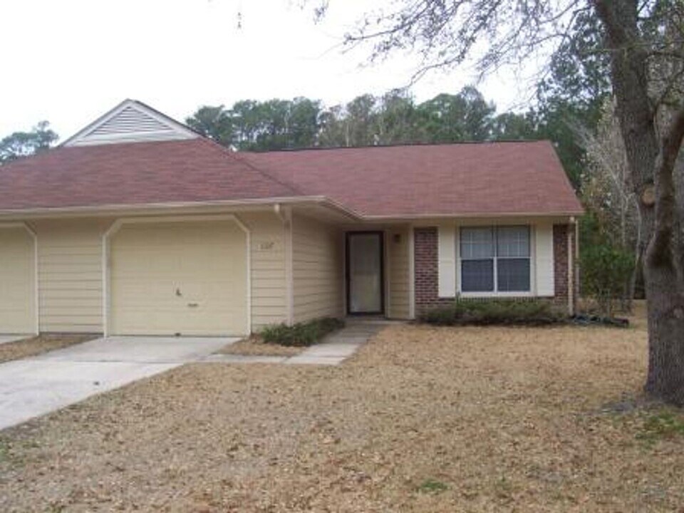 1107 Gilgo Rd in Oriental, NC - Building Photo
