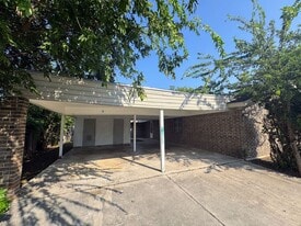 2211 Wheeler Ave in Killeen, TX - Building Photo