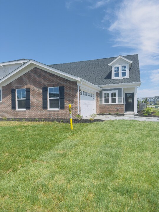 7353 Broadview Ln in McCordsville, IN - Building Photo