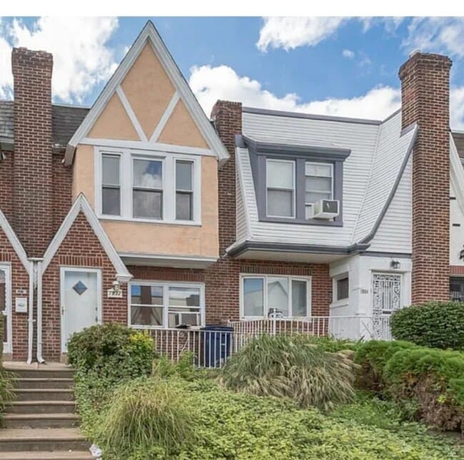 property at 1932 Elston St