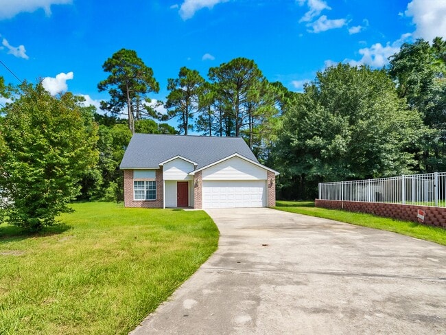 property at 1061 Quail Hollow Dr