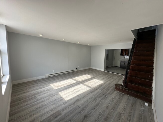 property at 4018 N Darien St